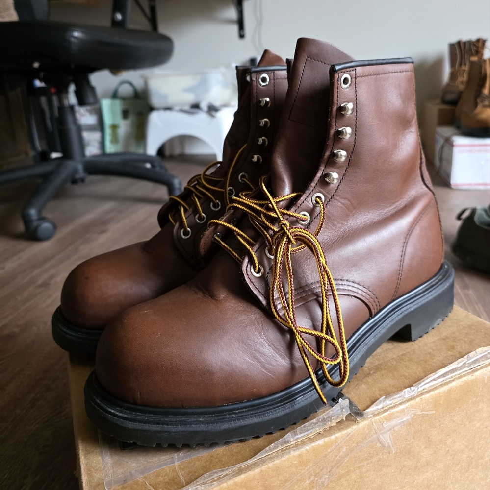 Redwing Man boots size 10.5 EEE steel toes